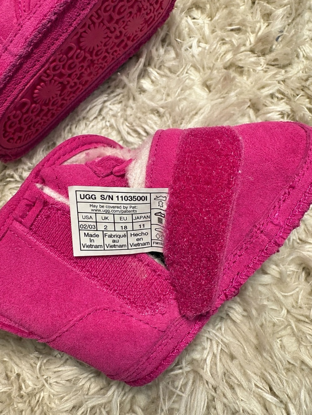 UGG infant size 2  Fuchsia Pink Suede  Boots - Picture 5 of 6